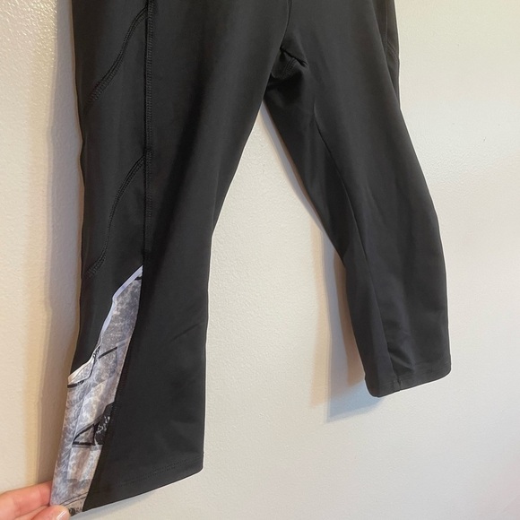 𝅺forever 21 Sports Bottoms - Picture 9 of 9